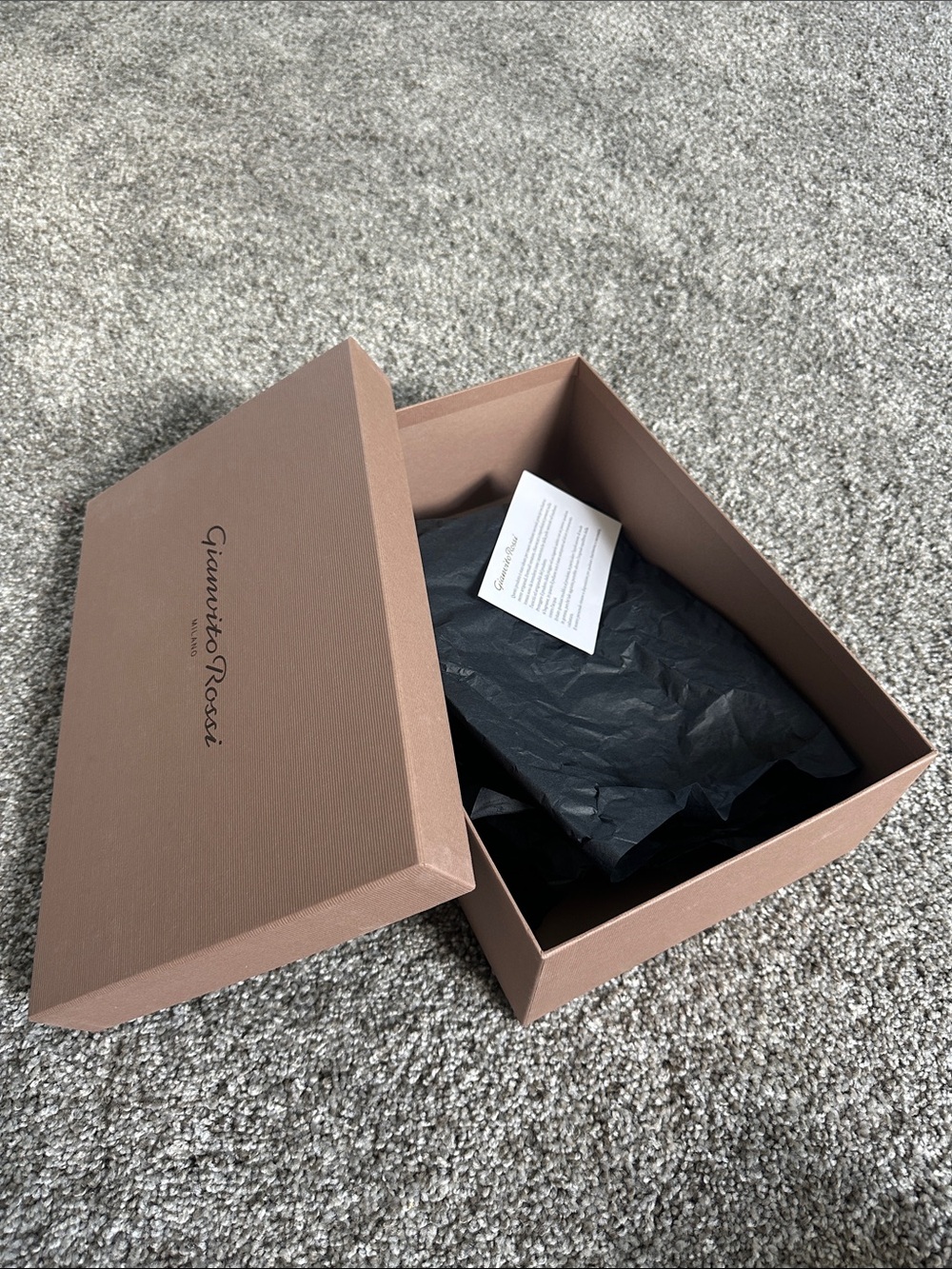 Gianvito Rossi shoe box